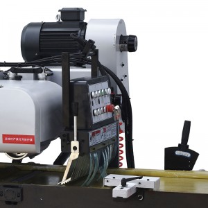 MJ300E-Wood-Multi-Rip-Saw-Blade-Machine-2