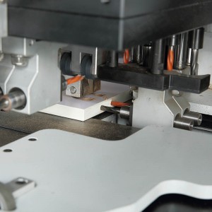 UA-612KSZ-CNC-Six-Side-Drilling-Machine-4