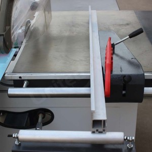 UA3200E-Sliding-Table-Saw-3